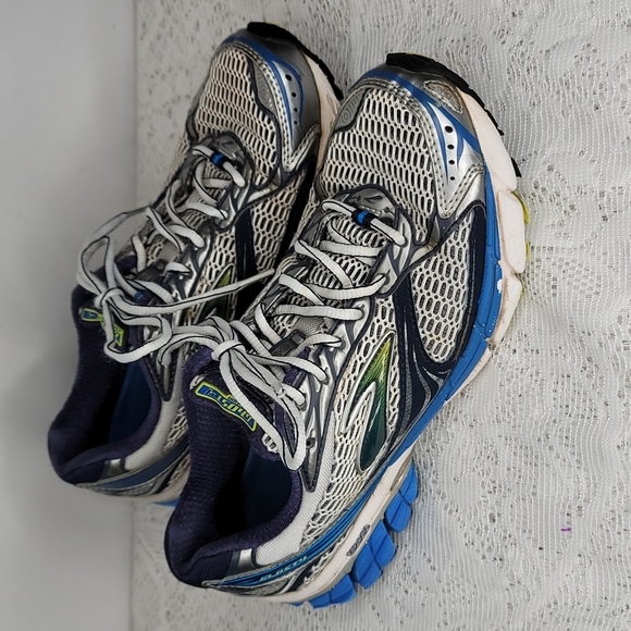 Brooks Shoes - Brooks Ghose Evolution Mogo low top lace up sneakers shoes athletic sz 8